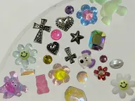 1カラーにパーツ2本分プレゼント