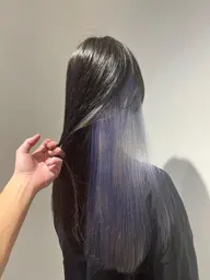 ポイントカラーで印象UP