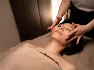 ヒト幹細胞 しわ・たるみゼロフェイシャルコース 120分