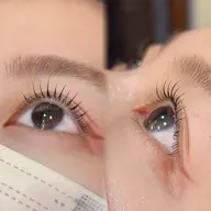 まつ毛パーマ上のみ🎀 アイシャンプープレゼント🌟