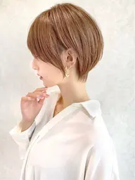 小顔になるカット✂️＋ケアブリーチハイライト✨＋AFLOATオリジナルトリートメント🌷27000円