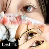 まつげパーマ(上のみ)+ハンドネイル ワンカラー/ラメグラデーション(オフなし)