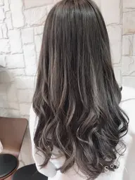 【ミニモ学割】カット＋コテ巻き風デジタルパーマ　縦巻きのカールを再現