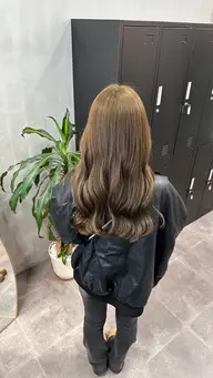 1日2名限定🙋🏻‍♀️カラー(リタッチ)＋前処理トリートメント