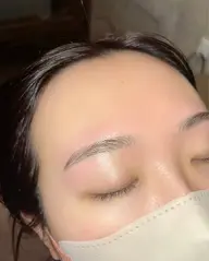 🩷レディース限定🩷🌟アイブロウワックス脱毛➕毛流れ矯正🌟眉毛／新宿／西新宿／ブロウリフト/パーマ／レディース