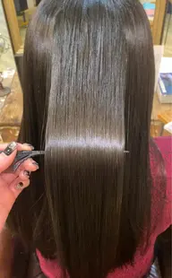 【髪質改善ヘアエステ🫧】カラーをしていてもツヤツヤな髪に✨