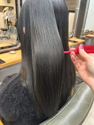 ☔️癖で悩んでる方オススメ☔️カット＋縮毛矯正orブリーチ毛対応縮毛矯正🩵