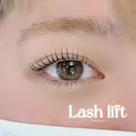 【 学割U24✍🏻平日限定 】 カールの強さ選べます✨️上まつげパーマ（コーティング束感仕上げ無料🎀）