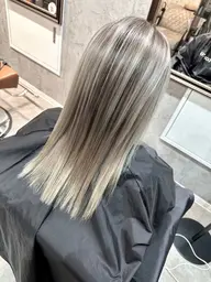 ⭐️シャドールーツカラー(ブリーチ込)+トリートメント ※詳細をお読み下さい