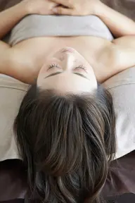 疲れた目元すっきり！スキャルプケア