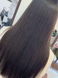 《十三》《美髪》《ダメージレス》サラ艶縮毛矯正(カットは付いてません)
