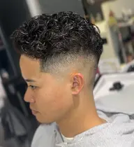 4月限定❗️［カット＋パーマ＋シャンプー］✂️🌀特殊パーマは受け付けておりません