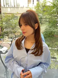 🌸4月限定🌸✨【🉐新規平日🉐】レイヤーカット+艶カラー＋バブルトトリートメント🫧くびれ　顔まわり