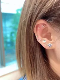 【👼minimo限定価格🌈】耳ツボジュエリー💎シンプルコース⟡(両耳12粒まで)耳マッサージ付き⟡.·*￥3500