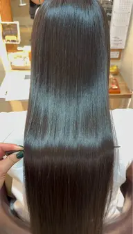 【ぱやぱや、ほわほわする髪が気になる方🎀】ダメージレス美髪矯正(縮毛矯正➕髪質改善︎)
