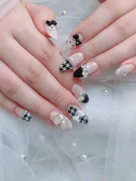 自爪持ち込みデザイン6本アート（手描きなし）