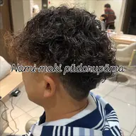 セットが3分で仕上げられるスタイル‼️カット💇+波巻きプ—ドルパーマ🧑🏻‍🦱