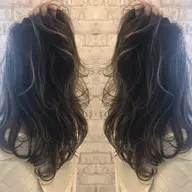 カラー(バレイヤージュ、ハイトーン）＋トリートメント