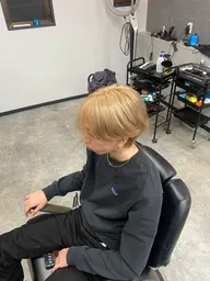 【ご新規様限定】カット＋ブリーチ＋透明感抜群メンズヘアカラー