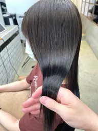 【うねり解消】日々のお手入れを楽に✨メンテナンスカット＋ナチュラル縮毛矯正＋ウォータートリートメント