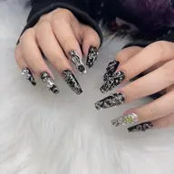 オフあり《チップスカルプ》  持ち込みデザイン180分　平日¥19000/土日祝￥19500　※オフ別料金