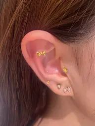 【耳つぼジュエリー💎6粒まで】リフトアップ効果や美肌効果も🌟おしゃれに可愛くお悩み改善💖