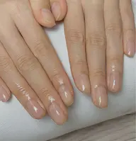 ジェルオフのみ🫧（ハンド）　　付いてるジェルのオフ🫧仕上げは栄養補強剤塗布🧪甘皮ケア＆長さ形成＋1000円🧼