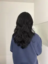 【 落ちる黒 ݁˖.ᐣ ˚⋆ 】暗染めワンカラー ＋ トリートメント 🐈‍⬛⸒⸒🩶