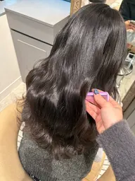 《就活・実習の方向け》黒染めを使わない暗染めカラー🎹