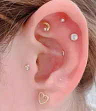 【人気】🌕本気の耳ツボジュエリー🌕🌙⭐️／両耳18粒までつけ放題