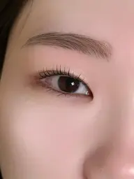 リピ𝐍𝐨. 𝟏✨️期間限定価格❕まつ毛パーマ+眉スタイリング🫧セットで一気に垢抜け❣️