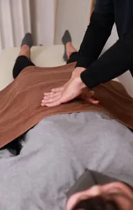 内臓調整　腸もみ整体