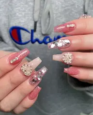 🦋長さだしチップ👐🏻【やり放題90分🦋アート🎨パーツ•ストーン・シール選べる🉑】