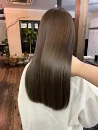 艶カラー【ダメージケアトリートメント付き】