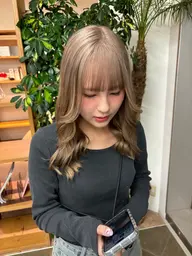 ブリーチ２回➕カラー➕𝐀𝐮𝐣𝐮𝐚2️⃣𝐒𝐓𝐄𝐏トリートメント🪼🟦