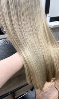 『ご新規様』🩶ブリーチカラー+毛髪再生ディープリペアトリートメント🩶