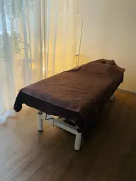 【前回来店から《1ヶ月以内》のお客様限定】全身リンパマッサージ50分(ドライヘッドスパ付)