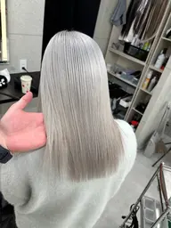 🎉【ミニモ限定】🎉ブリーチ＋カラー＋カット＋トリートメント無料¥32900→¥12500