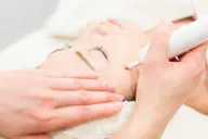 シミケアで本気の肌質改善《シミケア30分当て放題¥8,000→¥7,000》