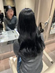 【黒染め無しで暗めに💙】就活＆就職前に✨️暗髪カラー🦋ブルーブラック🦋