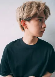 【メンズブリーチオンカラー+カット＋TR✰】ダメージを最小限に抑え、透明感のあるなりたいカラーに✨