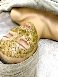 【ニキビ悩みに】ハーブピーリング