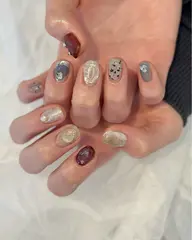 〈 オフ込み 〉画像持ち込み / アシンメトリー&ニュアンスネイル 〽️