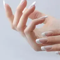 ワンカラー➕【フレンチor グラデーション】➕ケア《新規オフ無料》 【リピート様】→¥9900