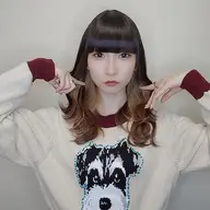 【インナーカラー(ダブルカラー)+トリートメント】ショート/ボブ/イヤリングカラー/ダブルカラー※リピーター様￥550