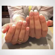 オフ込み　王道フレンチ/ 逆フレンチ　ラメライン無料^ ^ベースにカラーをのせる場合は別途¥1500頂戴しております。