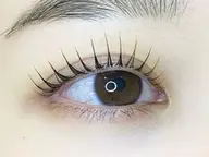 【minimo限定】次世代ラッシュリフト《ぱっちり・緩やかカール》オーダー束感仕上げ♪2種類の高濃度トリートメント付き！