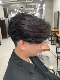 人気𝐍𝐨.𝟐💙新規メンズ限定💙フェザーパーマ(前処理剤付き)＋1stepトリートメント