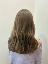 🧁🌟ブリーチリタッチ(2cm以内)➕カラー➕3stepトリートメント🌟🧁 ロング料金なし