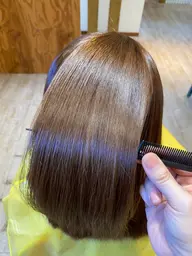 極グロスストレート➕カット《トリートメント込》